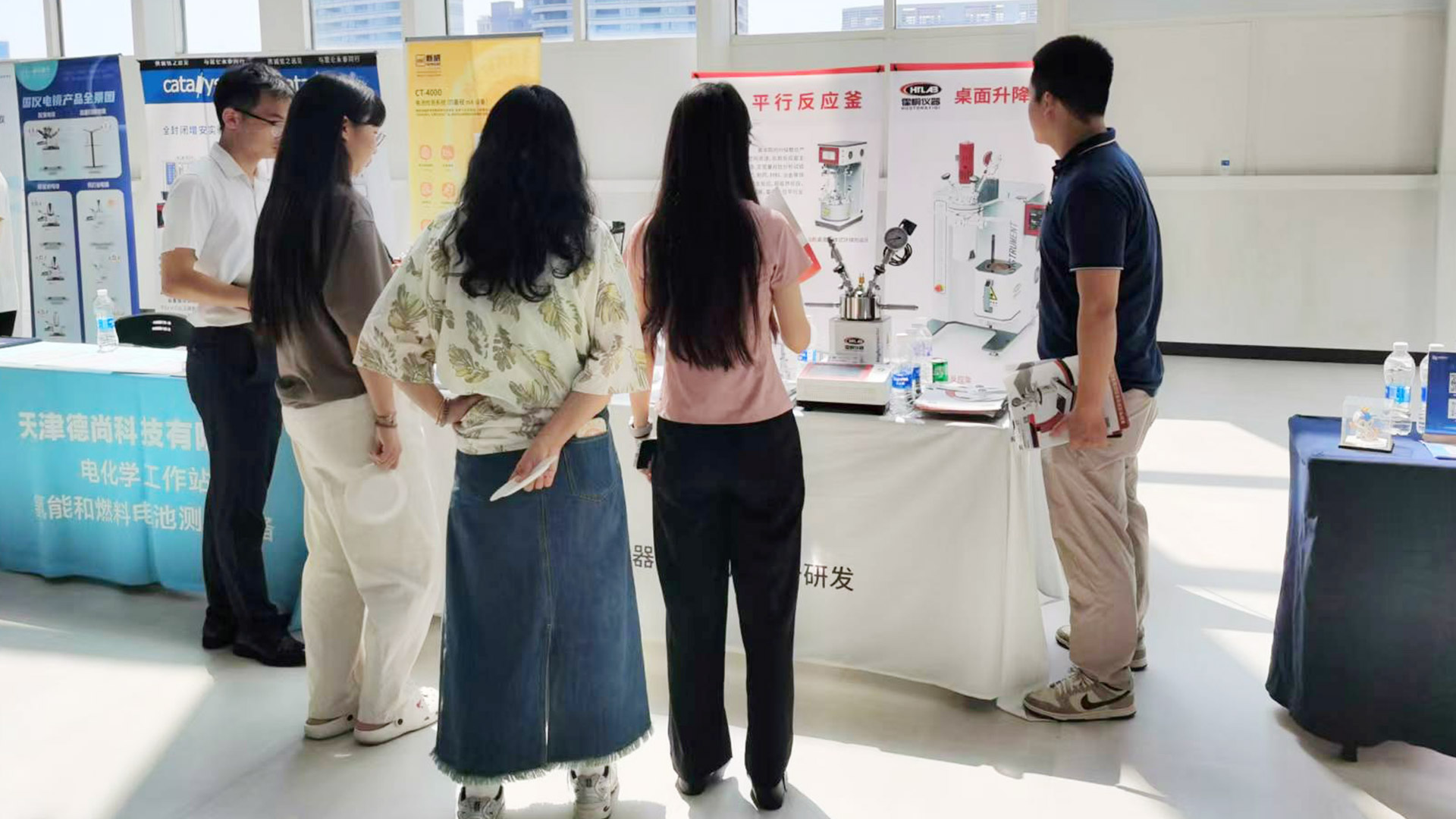 霍桐儀器參加 &ldquo;第十六屆全球華人化工學(xué)者研討會(huì)&rdquo;,實(shí)驗(yàn)室反應(yīng)釜受青睞！新聞主圖